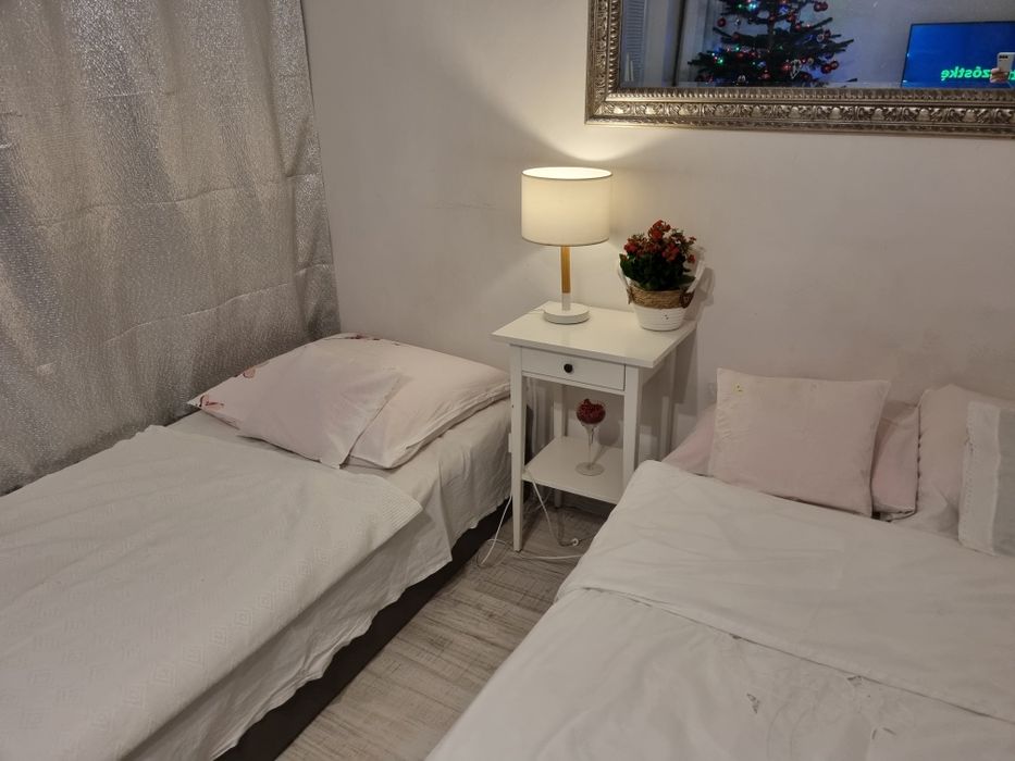 Noclegi, pokoje na doby, miesiąc, blisko centrum, metra