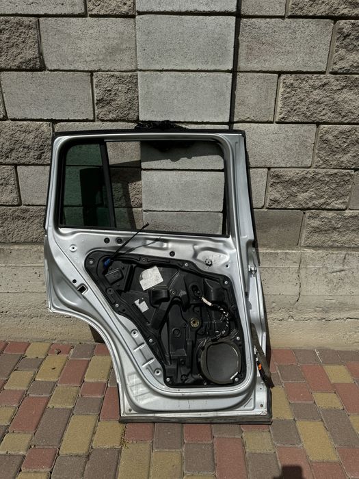 Двері передні ліві і задні VW Tiguan 5N0 2009-2016р.
