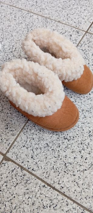 Sapatos de criança chicco 19