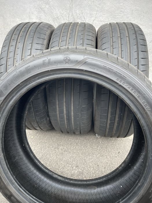 Шины/Резина 225/45/19 Goodyear 8мм