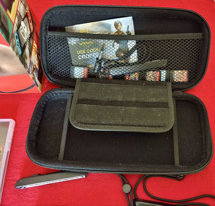 Nintendo Switch com jogos + cartão de 256gb