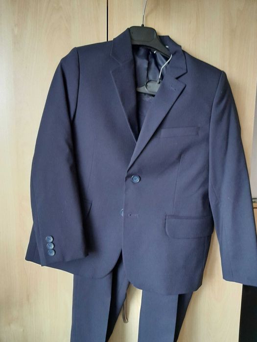 garnitur granatowy (tęższy chłopiec) na 140/146cm wymiary!