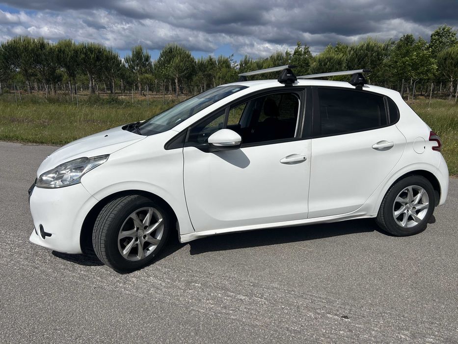 Peugeot 208 - 1.4 HDI 2013