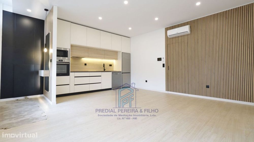 Andar Moradia Duplex T2+1 Totalmente Remodelado - Fânzeres / Portel...