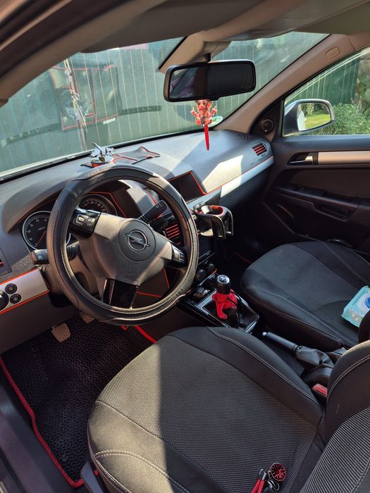 Продам Opel astra h 2010 року