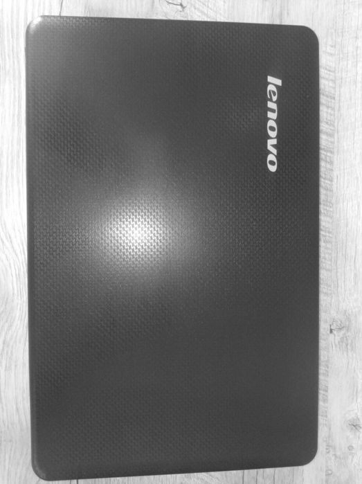 Продам два ноутбуки Lenovo - ASUS на запчастини.