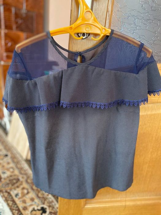 Чорна блуза з сіточкою