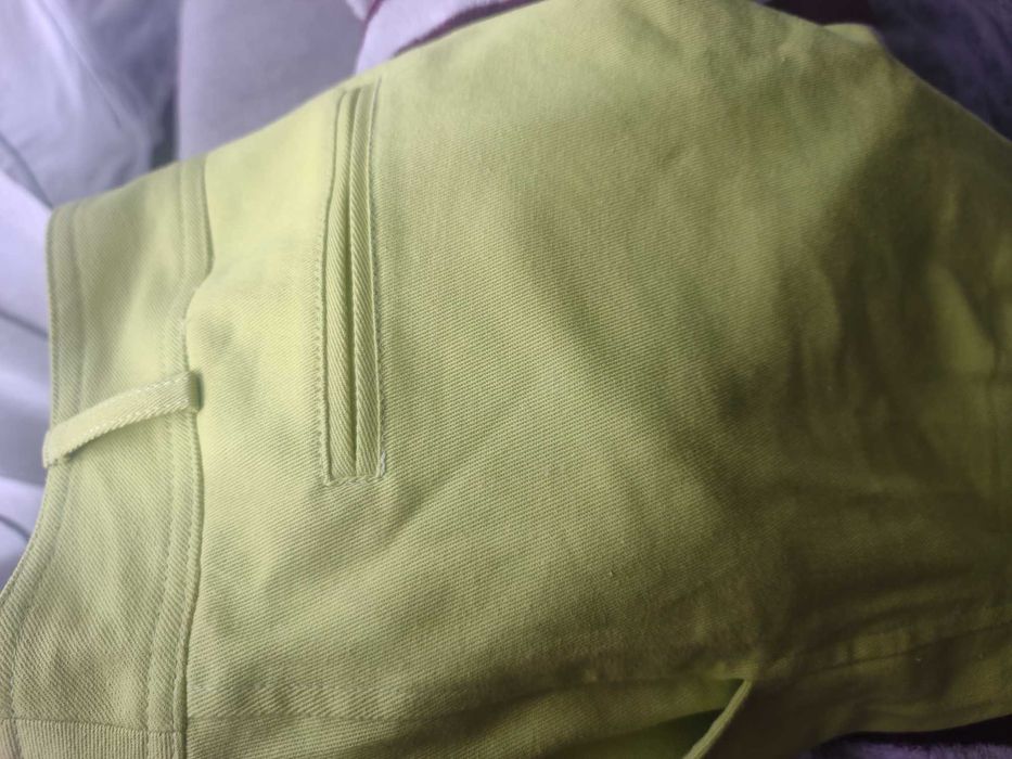 Calças femininas verde claro