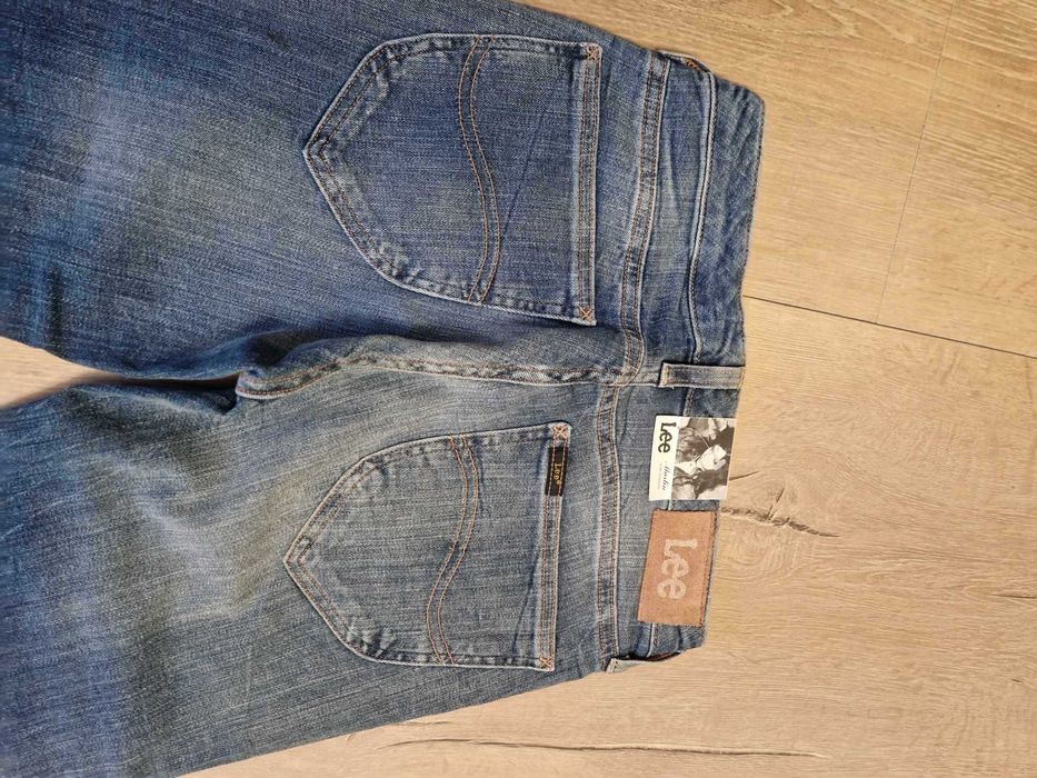 Nowe damskie spodnie jeansowe LEE rozmiar W26 L31
