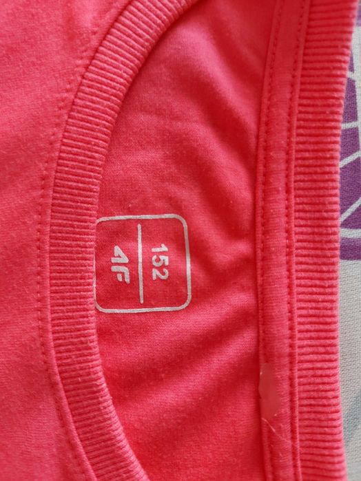 T-shirt dziewczęcy marki 4F róż