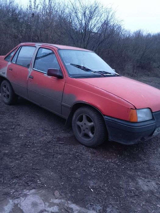 Продам Опель Кадет 1.3