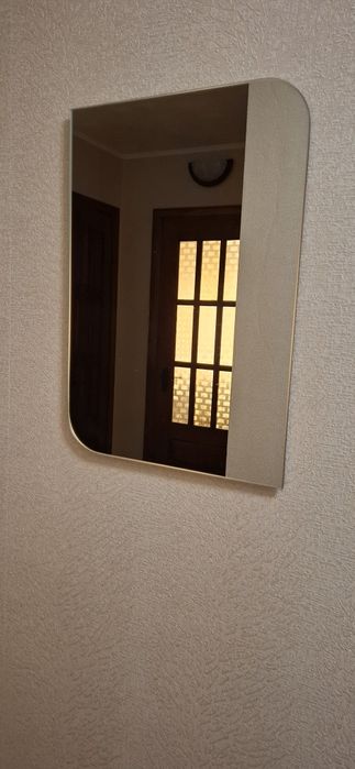 Дзеркало настінне