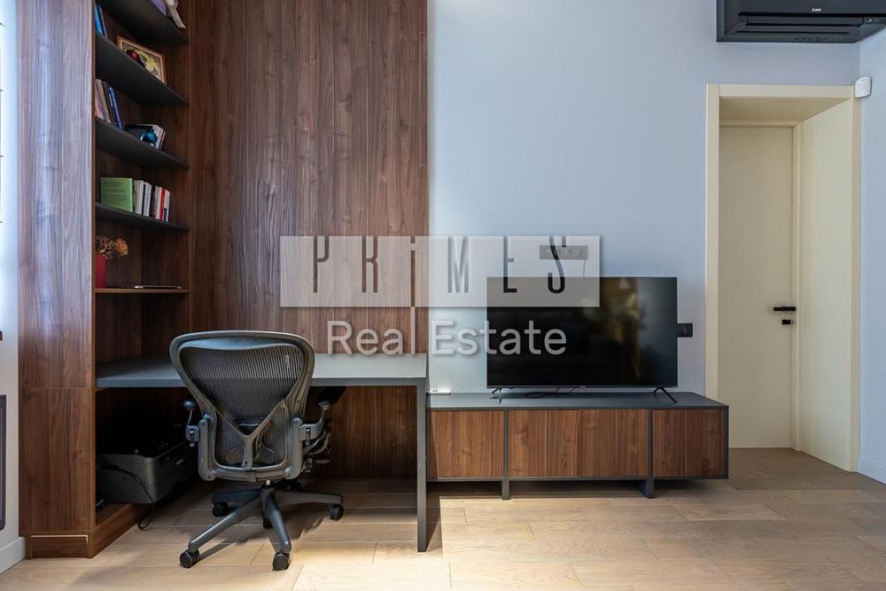 Продаж 5к дизайнерський будинок Хотів Київ