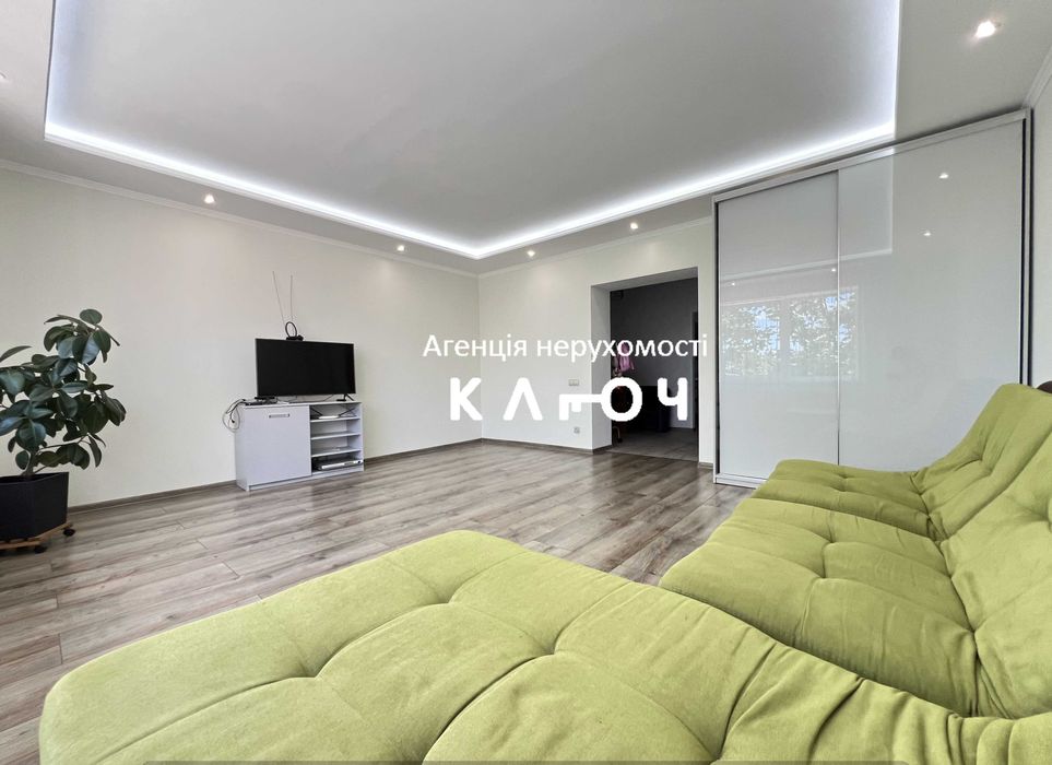 Продаж гарного будинку в чудовому місці!