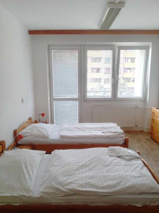 Дешёвый хостел рядом метро Святошин и Житомирская – сутки/месяц.