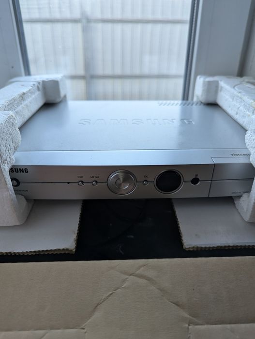 Продам відеомагнітофон Lg, DVD плеєр Samsung, магнітола
