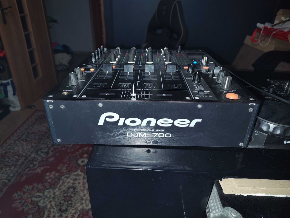 Mixer Pioneer DJM 700