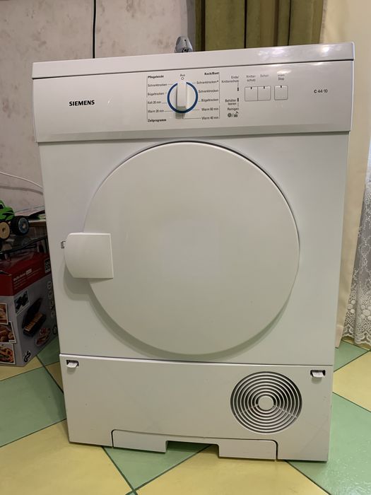 Сушильна машина для одягу Siemens c 44-10