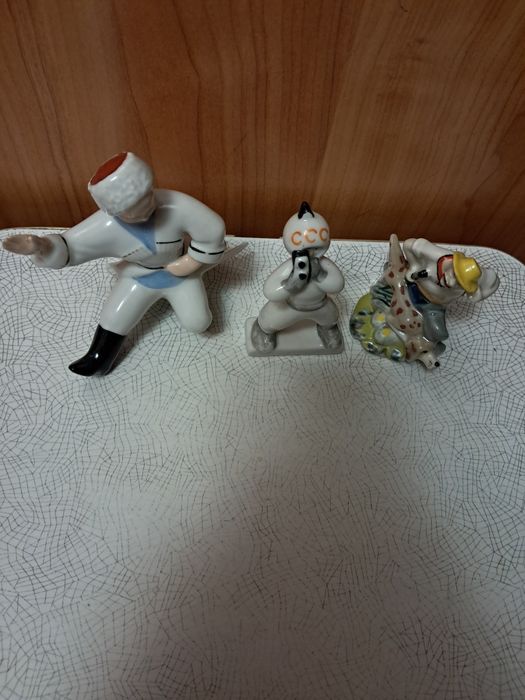 Фарфор прошлое столетие.