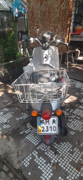 Скутер Хонда на реестрації