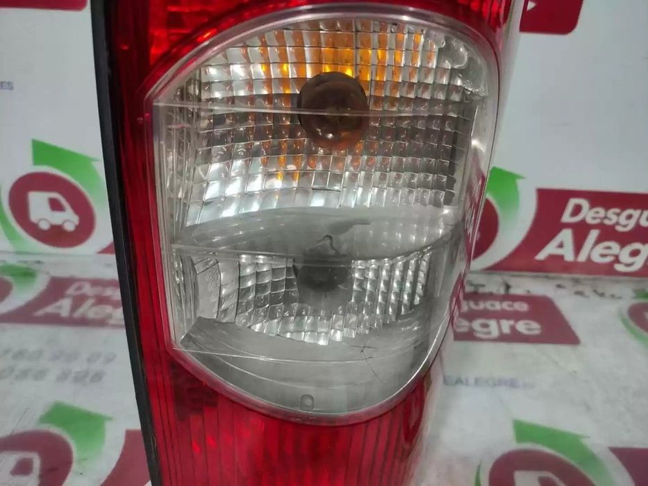 FAROLIM TRASEIRO DIREITO NISSAN INTERSTAR FURGÃO 2005 -8200171474