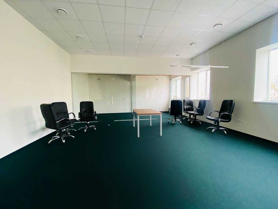 MS S4 Сдам большое офисное помещение Гагарина, Молочная 38