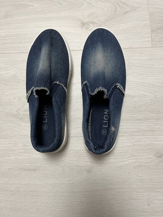 Продам мокасіни