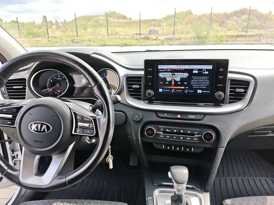 Продам власний Kia XCeed Business 2020 року.