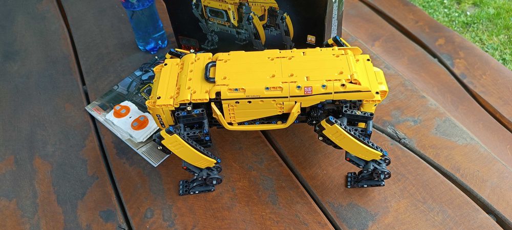 Robot Pies zdalnie sterowany MouldKing lego aplikacja pilot mould king