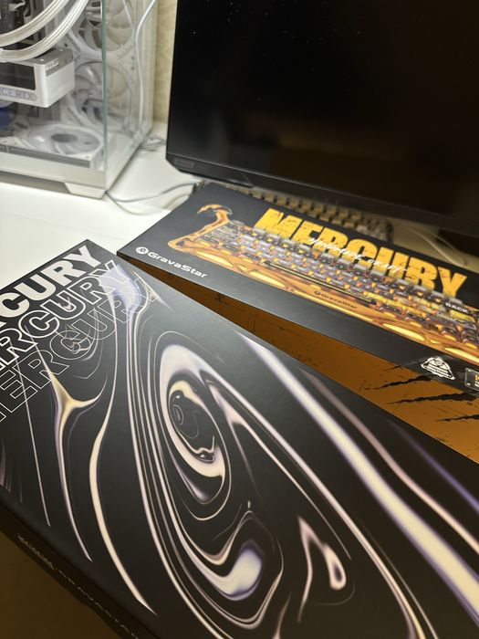 GravaStar Mercury K1 Pro Kailh Speedy Mint Battle-Worn Yellow