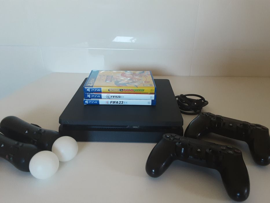 Playstation 4 1TB, 4 comandos e 3 jogos