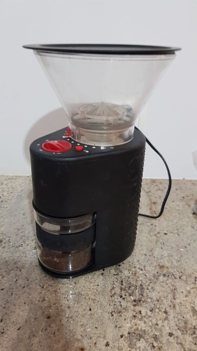 Młynek elektryczny do kawy  Żarnowy Bodum