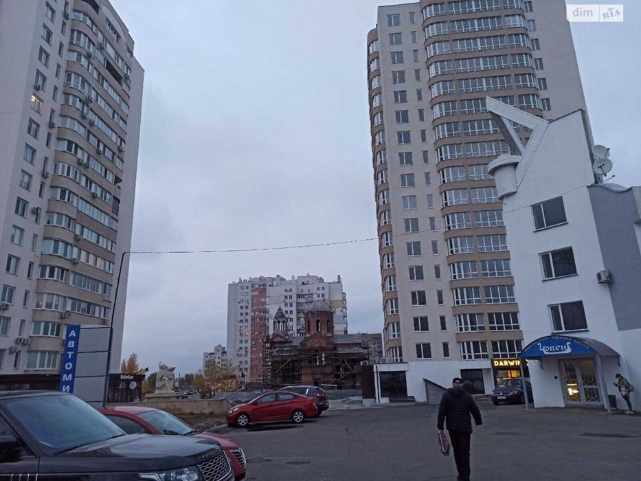Гараж Паркінг Дніпроплаза Митниця ремонт 220В зручний заїзд і виїзд