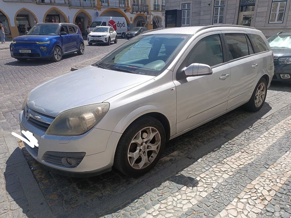 Carrinha Opel Astra 5 lugares gasolina