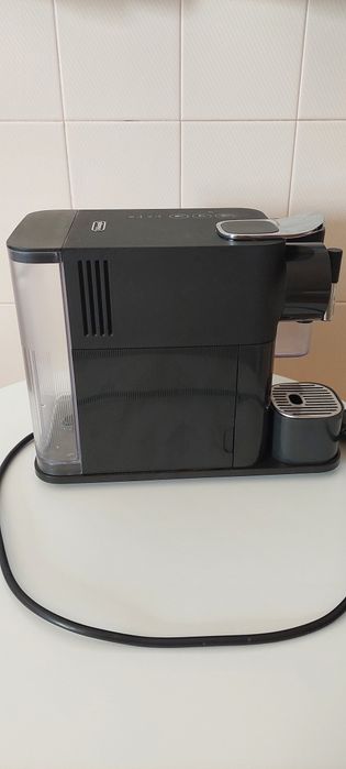 VENDO Máquina de Café DELONGHI Nespresso Lattissima One