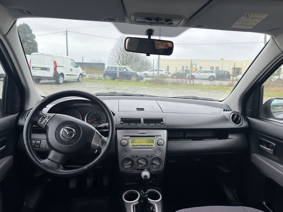 Mazda 2 1.2 16V muito nivo