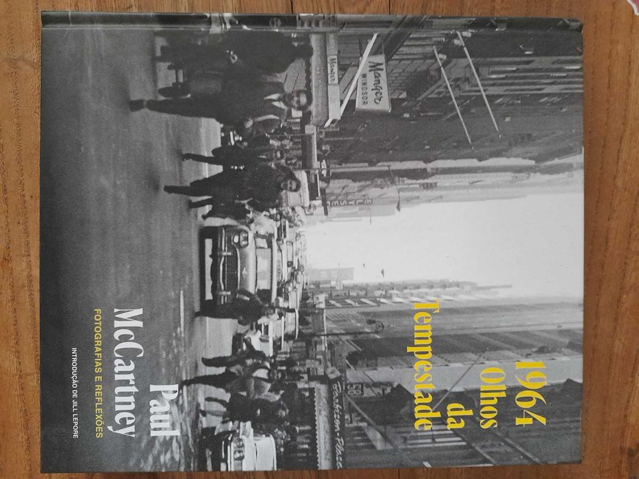 Livro «1964: Olhos da Tempestade», de Paul McCartney - NOVO