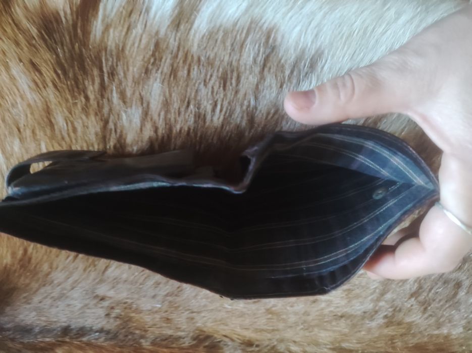 Carteira em pele genuína