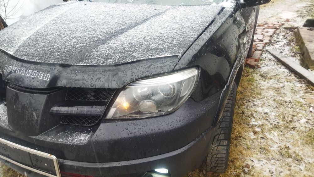 Розборка Mitsubishi Outlander 2,0.-2,4. бензин,2003-2007рік.