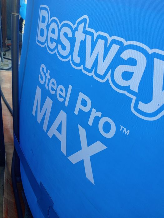 Продам каркасный бассейн 3.66 на 133