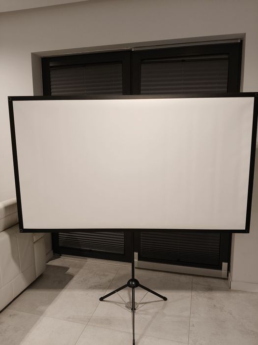 Ekran projekcyjny i stojak 80cali Excelimage