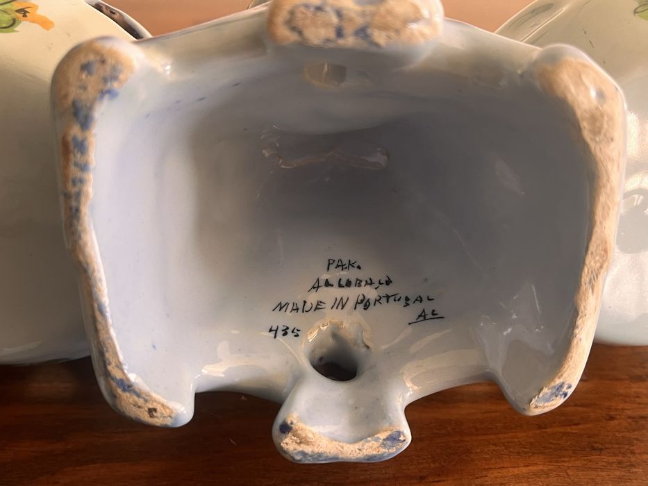 Galheteiro antigo com pintura manual em ceramica artistica de Alcobaça