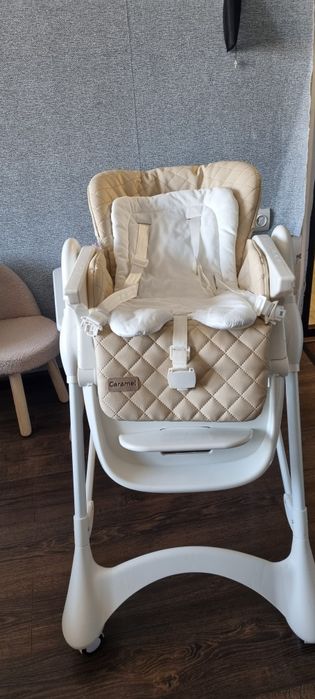 Стільчик для годування Carrello Caramel