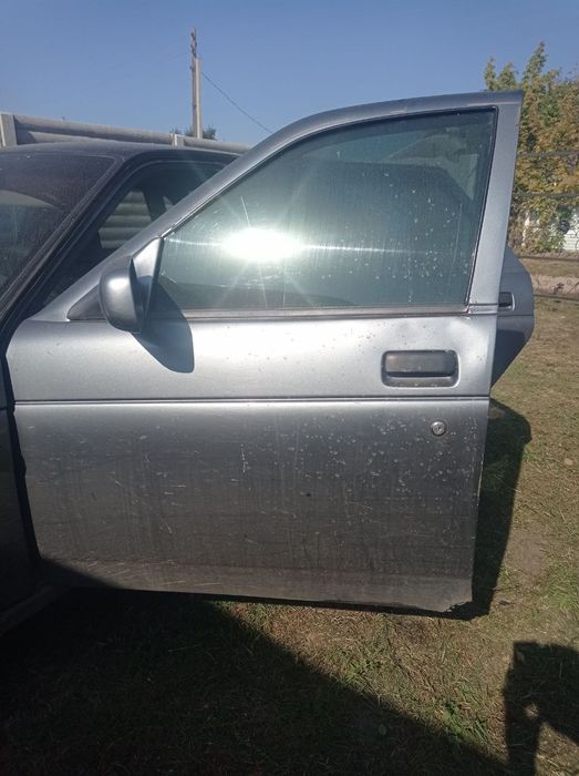 Продам двері ваз 2110
