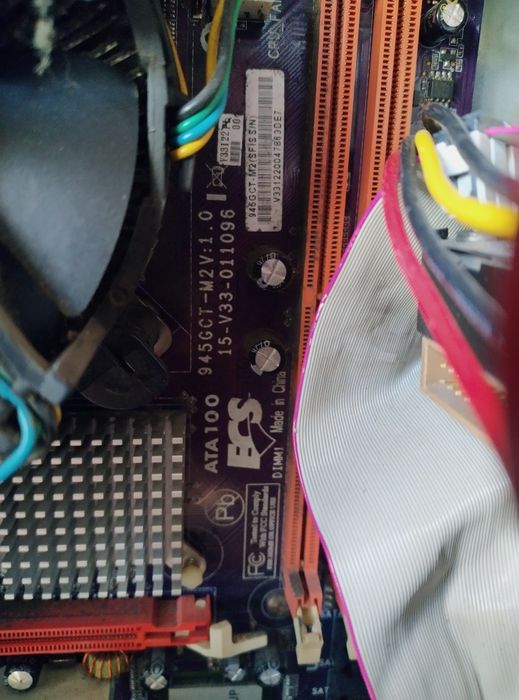 Torre Computador p/ Peças ou Projeto DIY (LGA775, Fonte 500W, Drive CD)