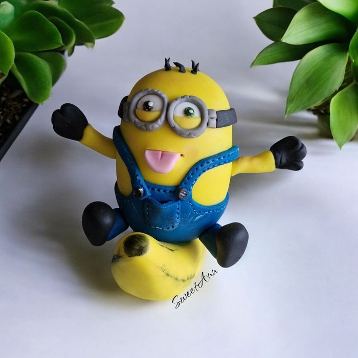 Minionki minionek dekoracja na tort