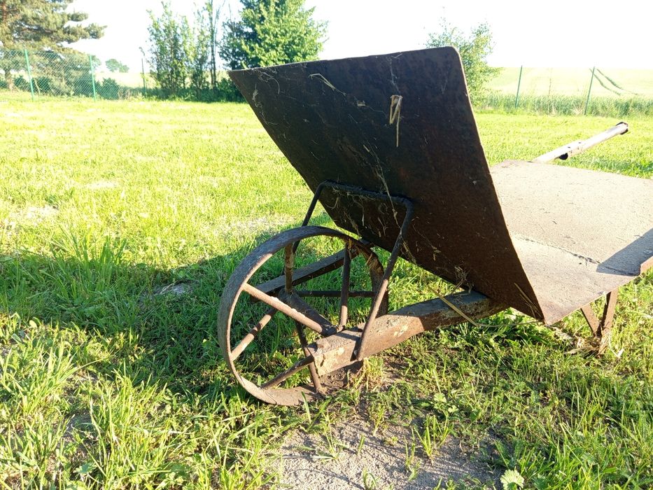 Taczka ogrodowa PRL metalowa