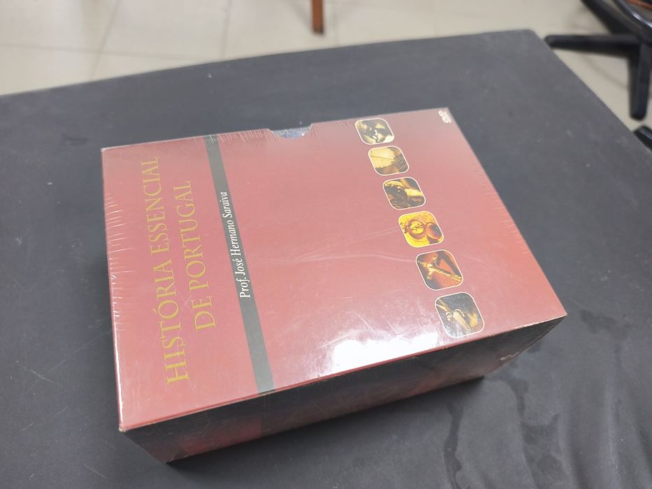 Coleção de dvds com História de Portugal