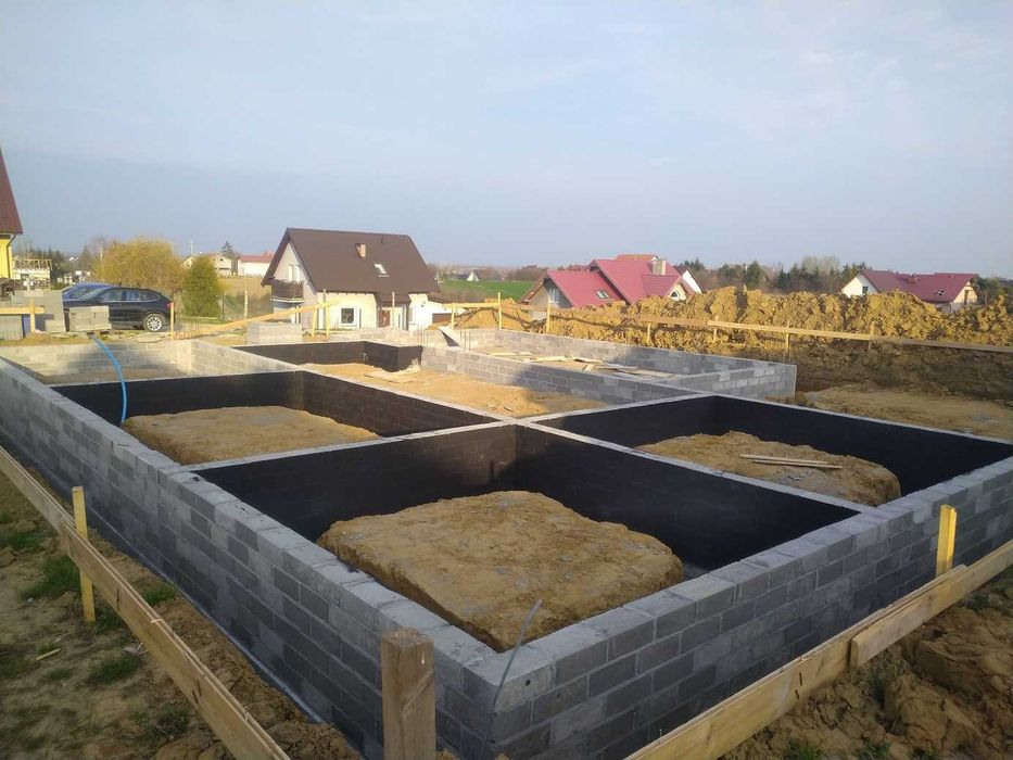 Dzialka z rozpoczeta budowa domu 155 m² stan "zero" 1001 m² super lokalizacja! - Więcej