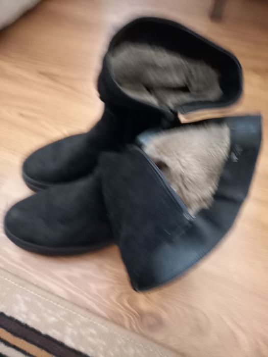 Продам жіночі чоботи